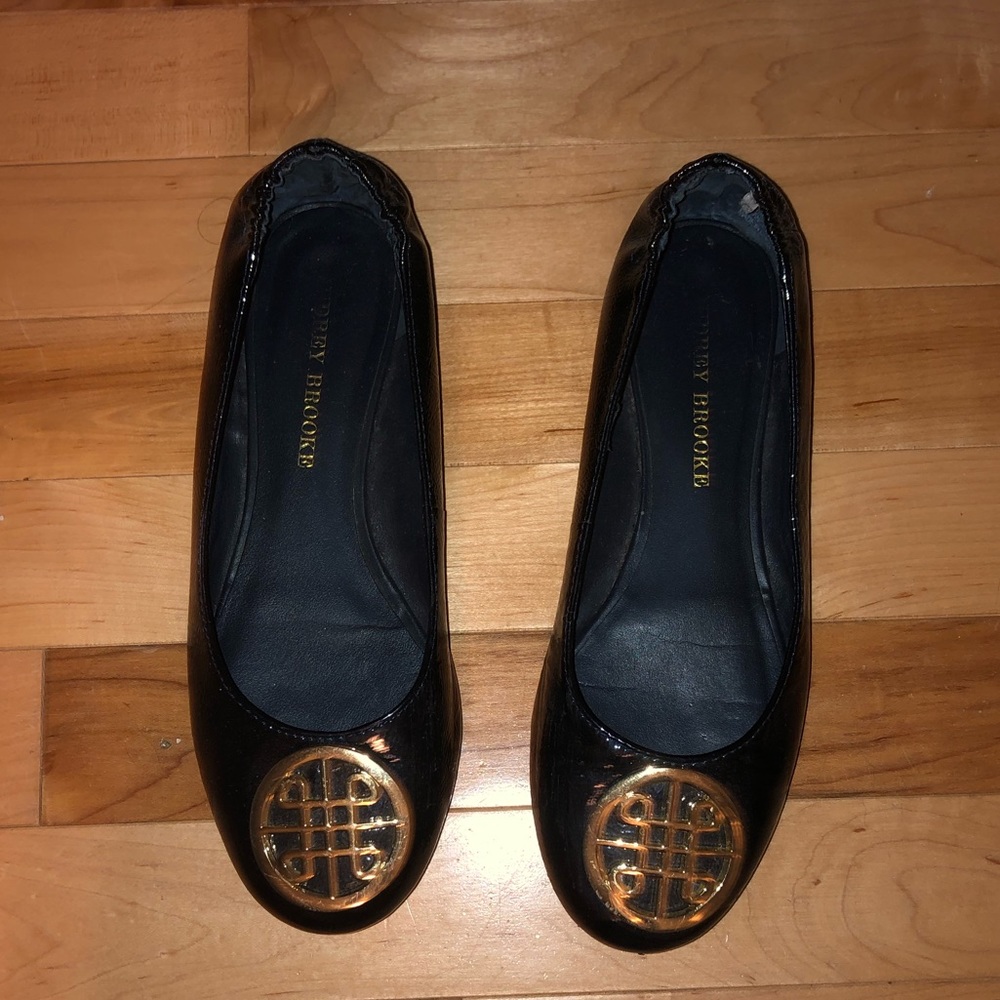 Cute navy flats